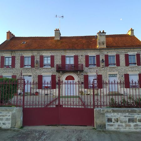 La Résidence du Canal de Bourgogne Montbard Esterno foto